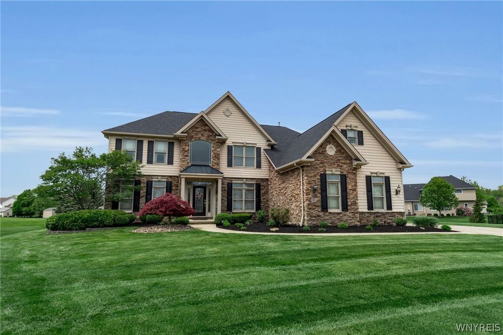 47 Lockhart Circle, Amherst, NY 14228