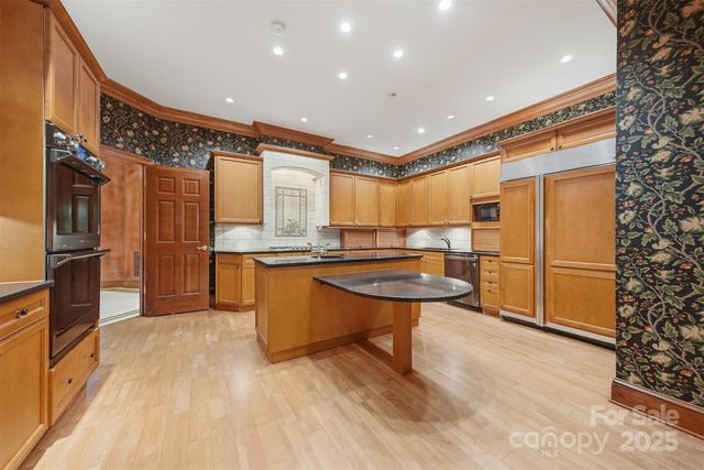 3619 Links Drive NE, Conover, NC 28613