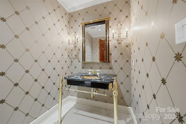 3619 Links Drive NE, Conover, NC 28613