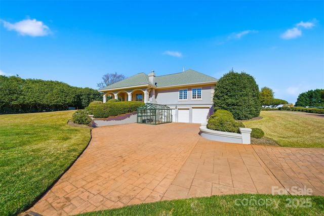 3619 Links Drive NE, Conover, NC 28613