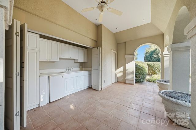 3619 Links Drive NE, Conover, NC 28613