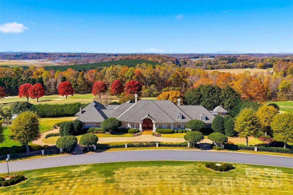 3619 Links Drive NE, Conover, NC 28613