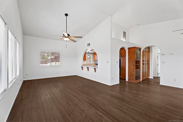 11535 Rocky Ln, Lakeside, CA 92040