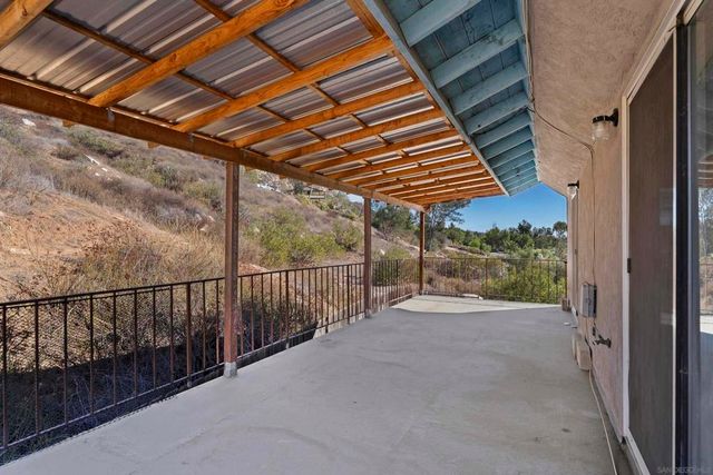 11535 Rocky Ln, Lakeside, CA 92040