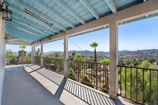 11535 Rocky Ln, Lakeside, CA 92040