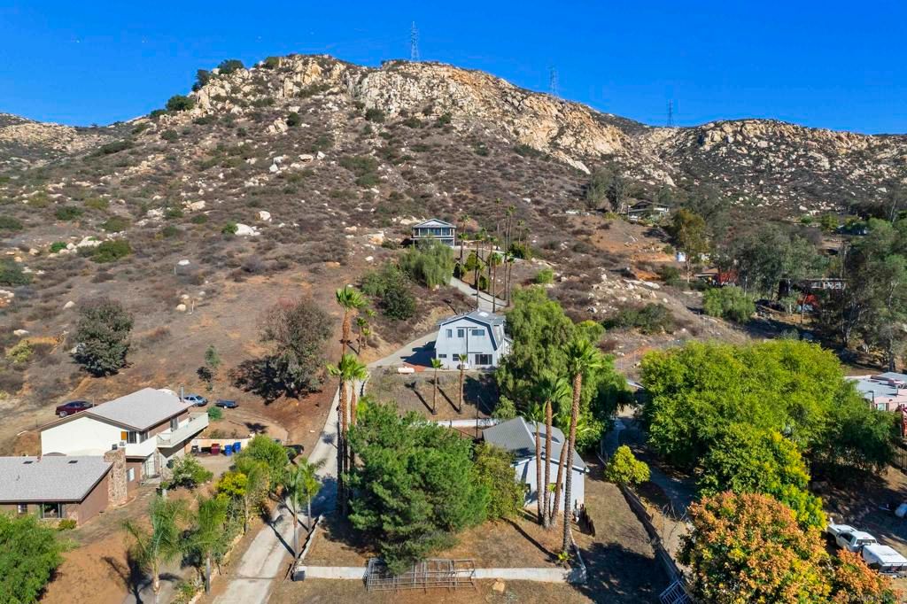 11535 Rocky Ln, Lakeside, CA 92040