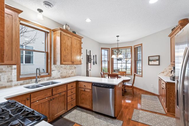 343 Sophia Avenue E, Maplewood, MN 55117