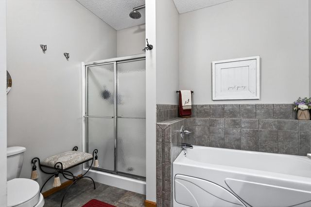 343 Sophia Avenue E, Maplewood, MN 55117