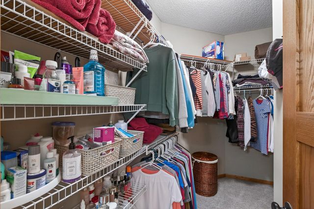 343 Sophia Avenue E, Maplewood, MN 55117