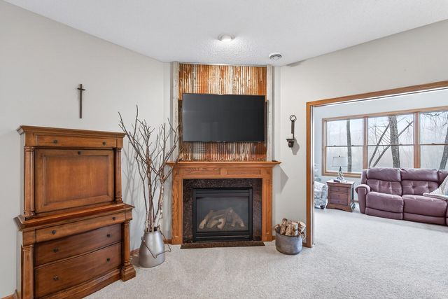 343 Sophia Avenue E, Maplewood, MN 55117