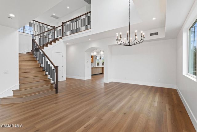 295 Toyon Court, Thousand Oaks, CA 91362