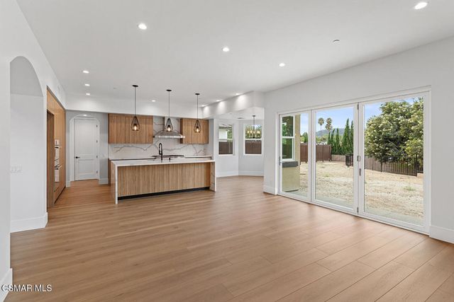295 Toyon Court, Thousand Oaks, CA 91362