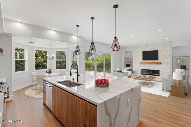 295 Toyon Court, Thousand Oaks, CA 91362