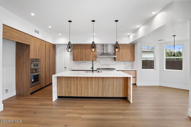 295 Toyon Court, Thousand Oaks, CA 91362