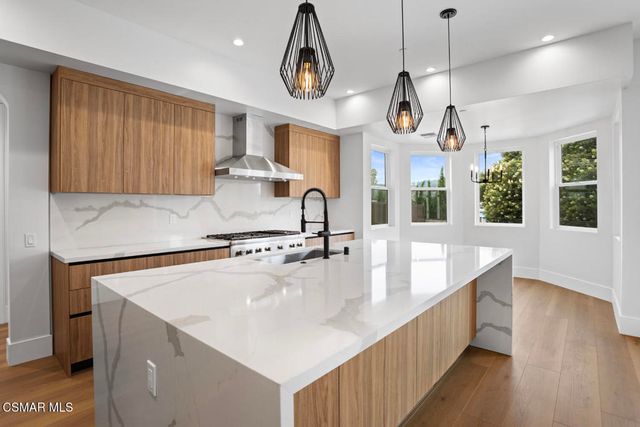 295 Toyon Court, Thousand Oaks, CA 91362