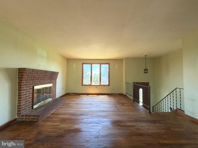 9301 LIBERTY CT, Frederick, MD 21701