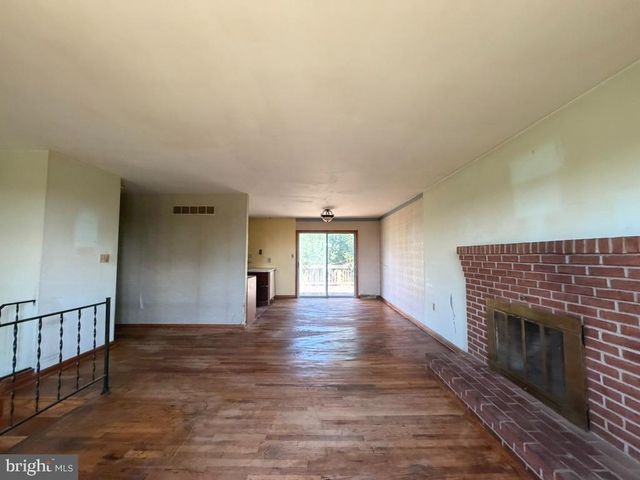 9301 LIBERTY CT, Frederick, MD 21701