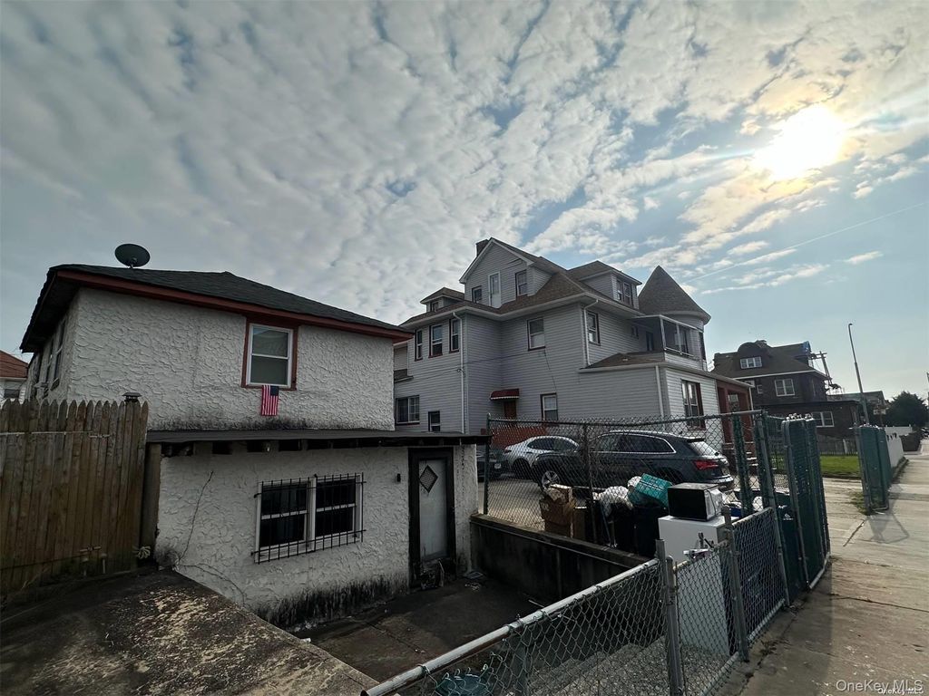 3815 Sea Gate Avenue, Brooklyn, NY 11224 — photo 3