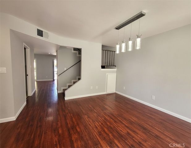 10125 De Soto Avenue 2, Chatsworth, CA 91311