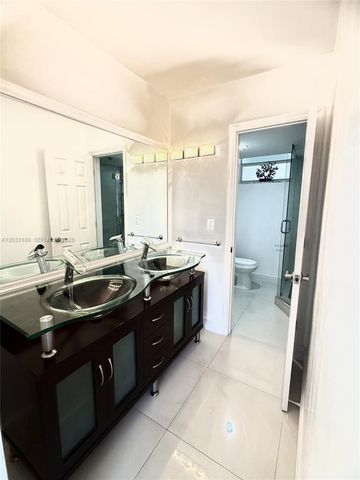 3030 Marcos Dr T314, Aventura, FL 33160