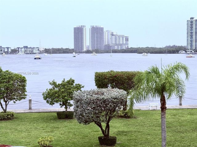 3030 Marcos Dr T314, Aventura, FL 33160