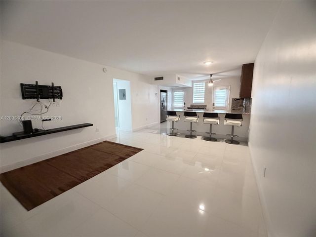 3030 Marcos Dr T314, Aventura, FL 33160