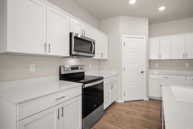 8406 W Red Ave, Cheney, WA 99004