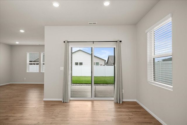 8406 W Red Ave, Cheney, WA 99004