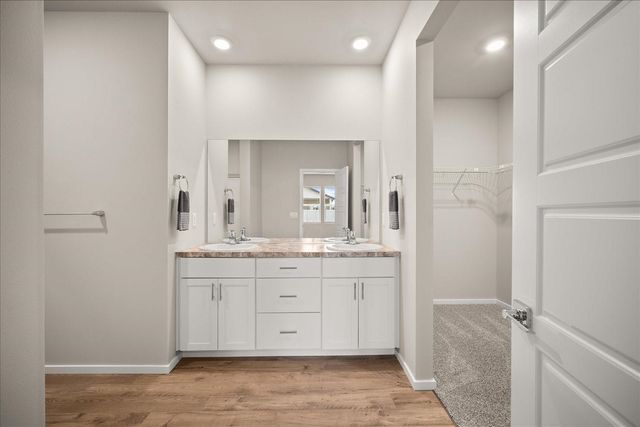 8406 W Red Ave, Cheney, WA 99004