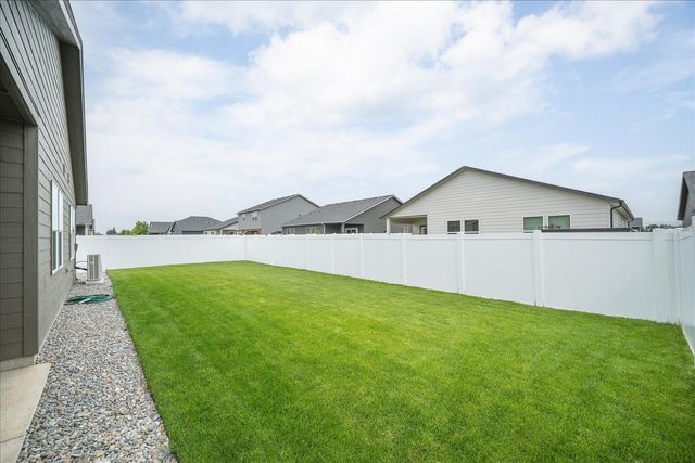 8406 W Red Ave, Cheney, WA 99004