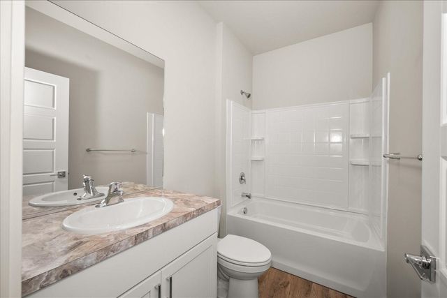 8406 W Red Ave, Cheney, WA 99004