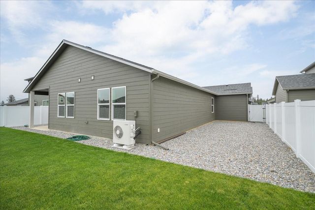 8406 W Red Ave, Cheney, WA 99004