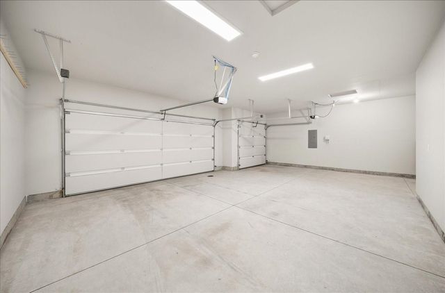 8406 W Red Ave, Cheney, WA 99004