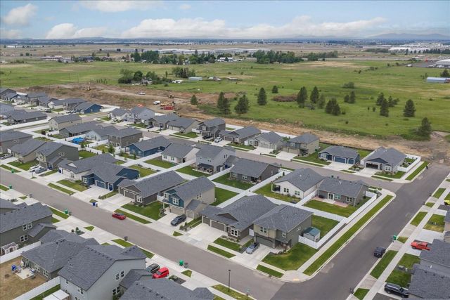 8406 W Red Ave, Cheney, WA 99004