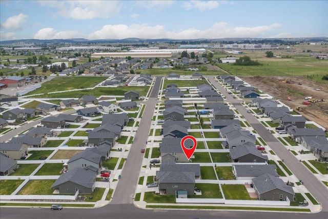 8406 W Red Ave, Cheney, WA 99004