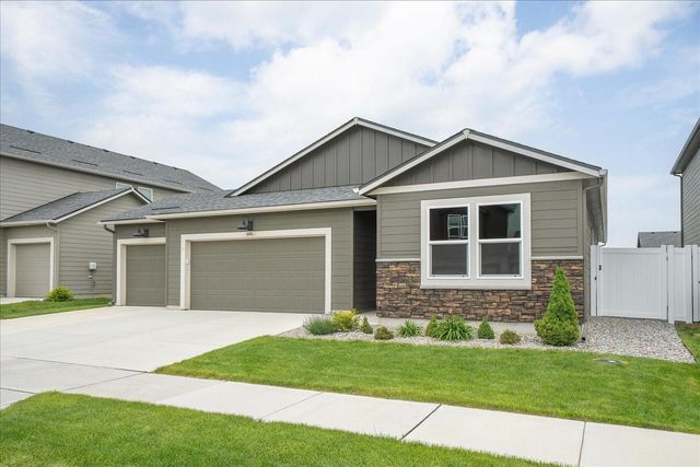 8406 W Red Ave, Cheney, WA 99004