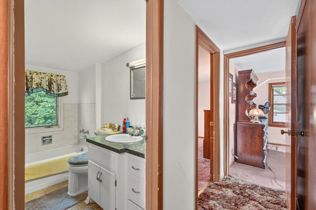 4921 Zenith Avenue N, Brooklyn Center, MN 55429