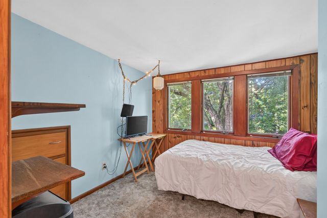 4921 Zenith Avenue N, Brooklyn Center, MN 55429