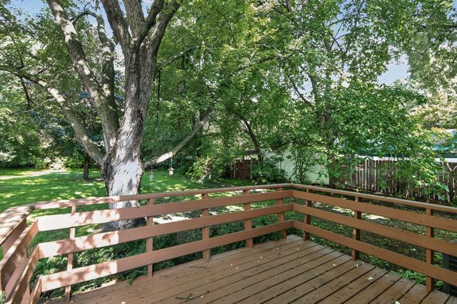 4921 Zenith Avenue N, Brooklyn Center, MN 55429
