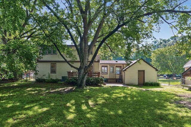 4921 Zenith Avenue N, Brooklyn Center, MN 55429