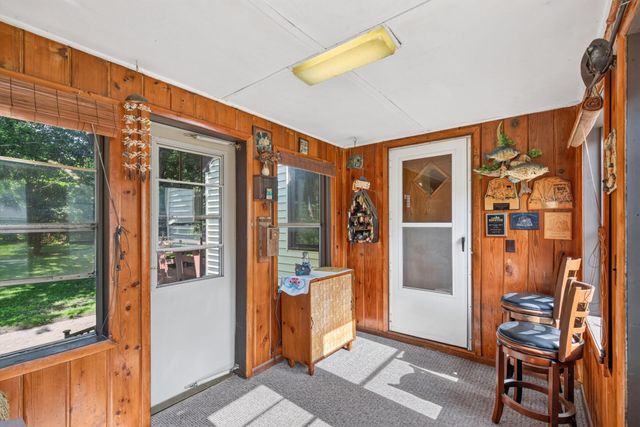 4921 Zenith Avenue N, Brooklyn Center, MN 55429