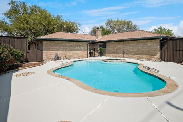 2404 Kimberly Lane, Plano, TX 75075