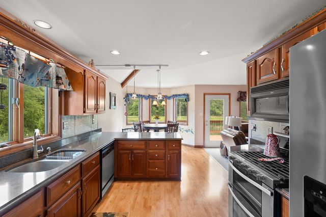 359 Tremont Lane, Valparaiso, IN 46385