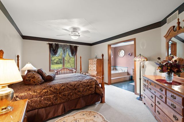 359 Tremont Lane, Valparaiso, IN 46385