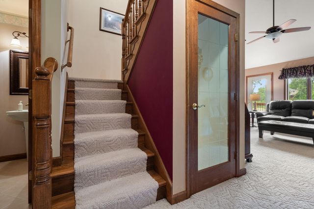 359 Tremont Lane, Valparaiso, IN 46385