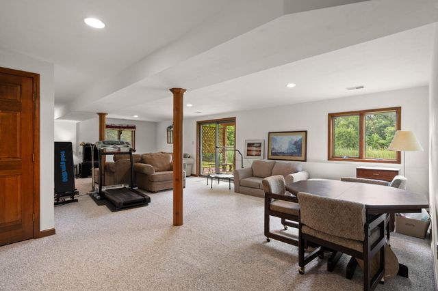 359 Tremont Lane, Valparaiso, IN 46385