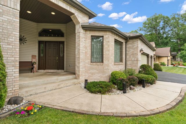 359 Tremont Lane, Valparaiso, IN 46385