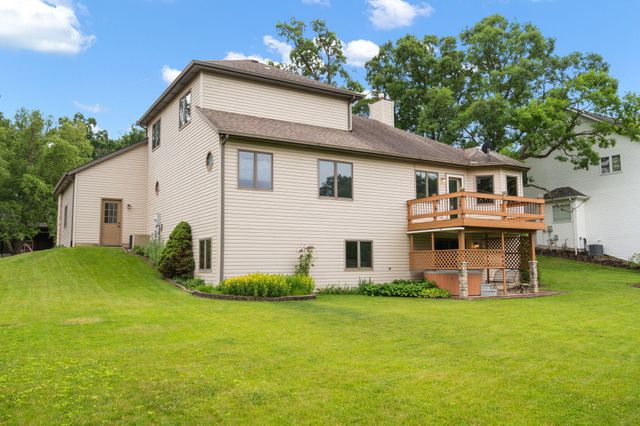 359 Tremont Lane, Valparaiso, IN 46385