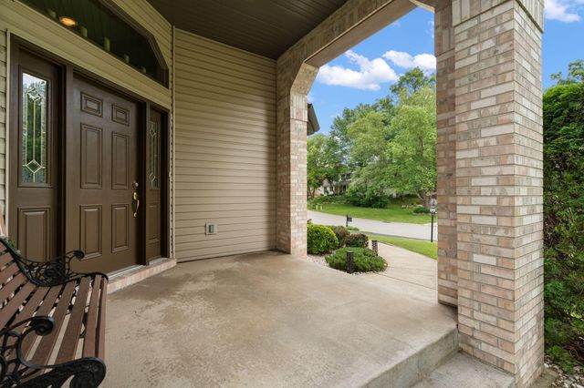 359 Tremont Lane, Valparaiso, IN 46385