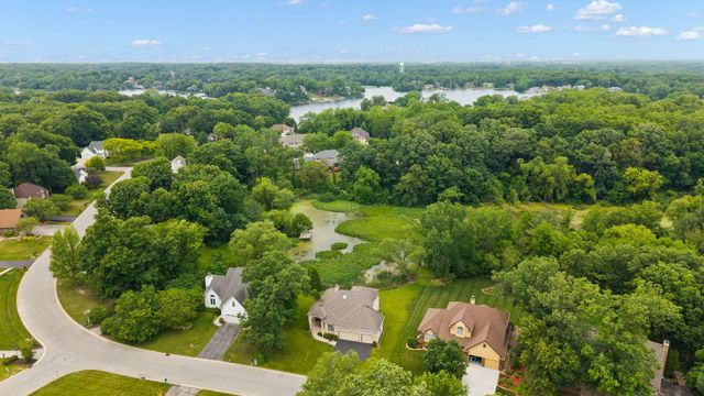 359 Tremont Lane, Valparaiso, IN 46385